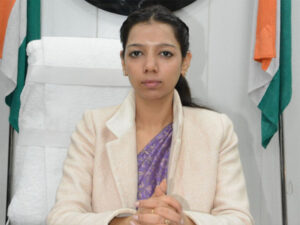 DM Asmita Lal Baghpat News